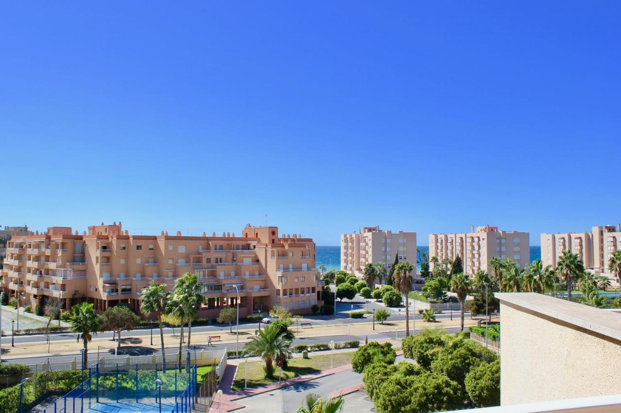 Espectacular Atico Con Parking Y Terraza Con Bbq Daire Salobreña Dış mekan fotoğraf