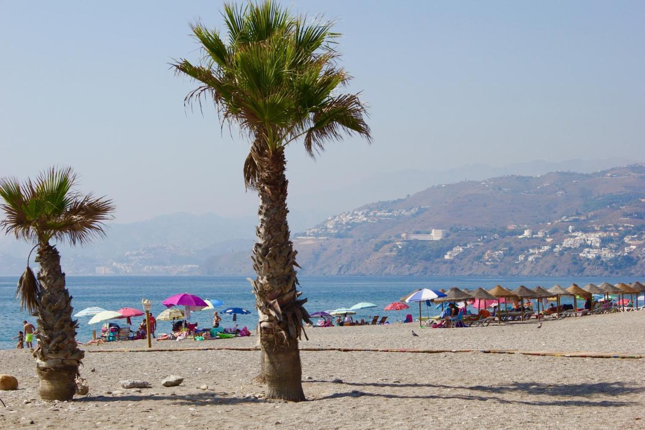 Espectacular Atico Con Parking Y Terraza Con Bbq Daire Salobreña Dış mekan fotoğraf
